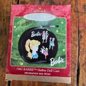 Hallmark Ornament "1962 Barbie Hatbox Doll Case"